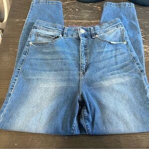 Blue Skinny Jeans with Stretch and Fading